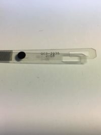 QC3-3935 encodeur linéaire à insérer dans le chariot de la tête d'impression pour le positionnement de celle-ci. Canon PIXMA MP230, MP240, MP260